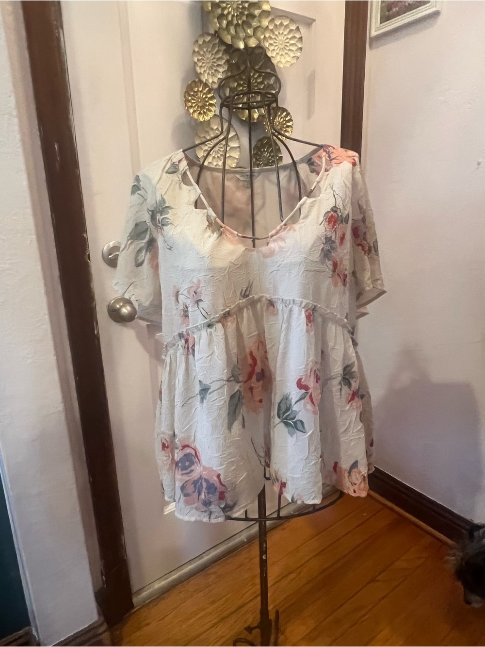 Lucky Brand Floral Lace-Up V-Neck Women's Top in Cream